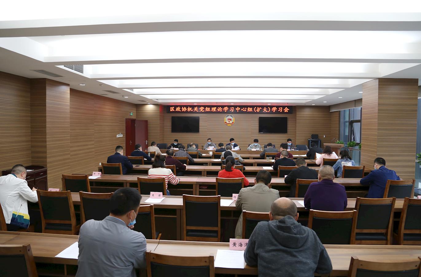 e355f45b56f34ecda39ba24294b87aa4.JPG e355f45b56f34ecda39ba24294b87aa4.JPG