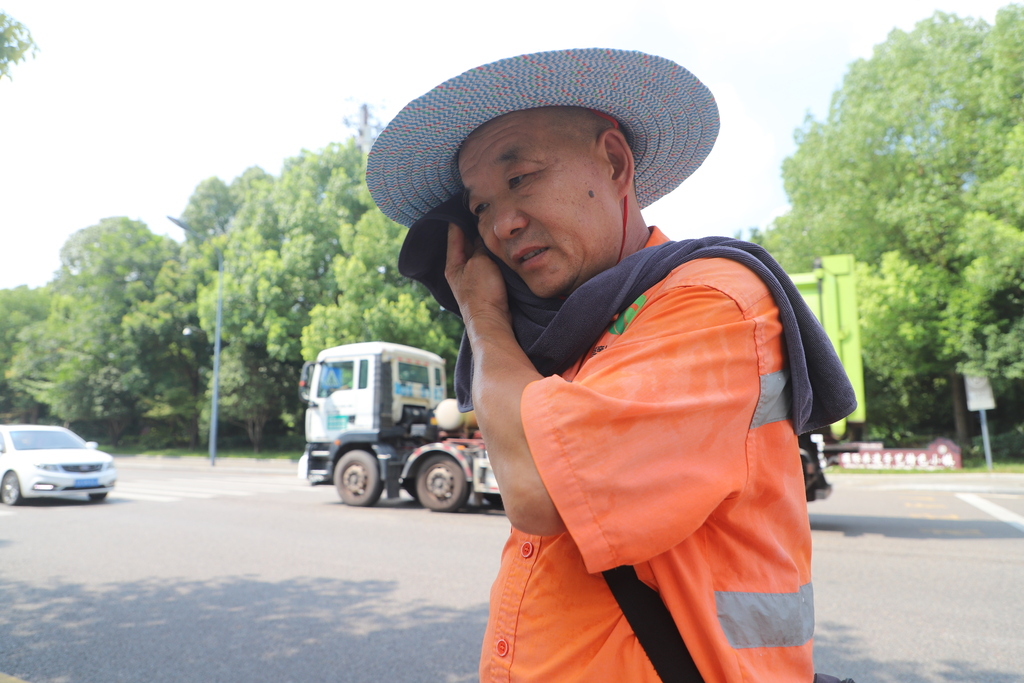 專版：致敬！在高溫下堅守的勞動者！(分離-FZ0039358438